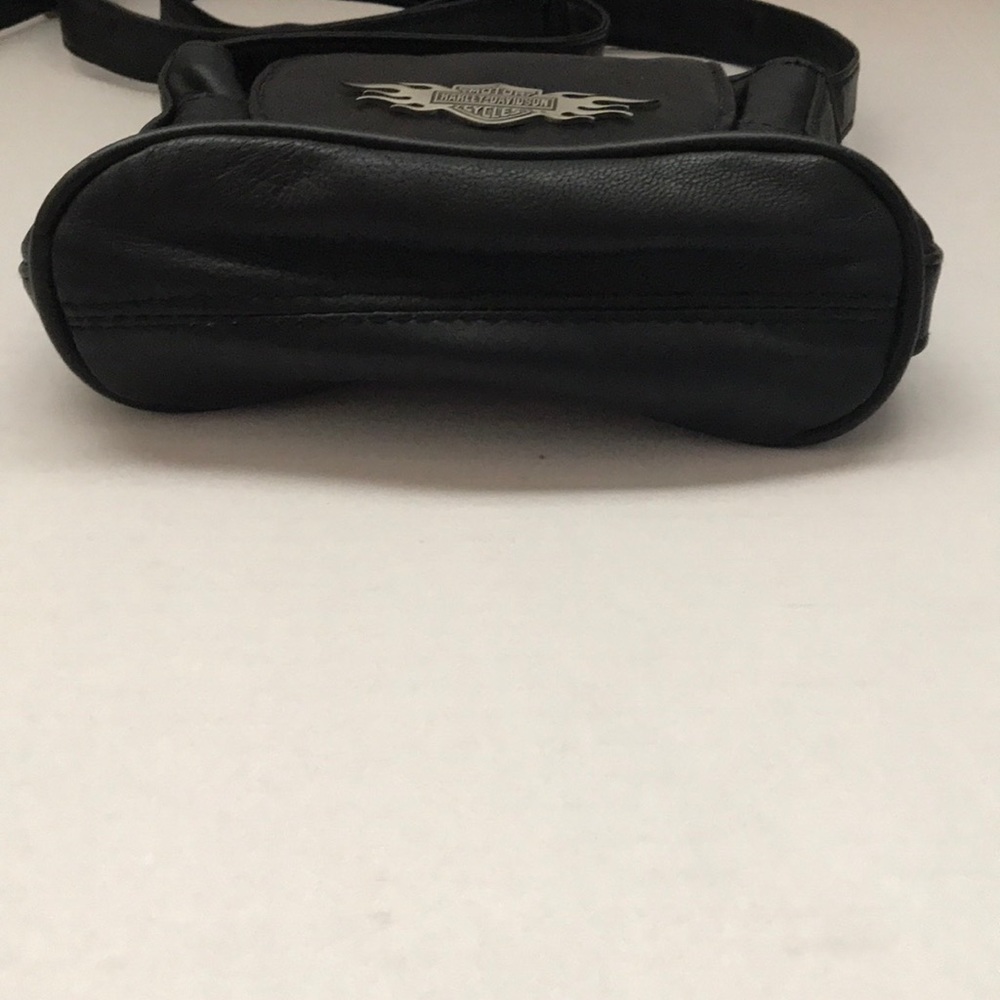 Harley Davidson Small Crossbody - Picture 3 of 5